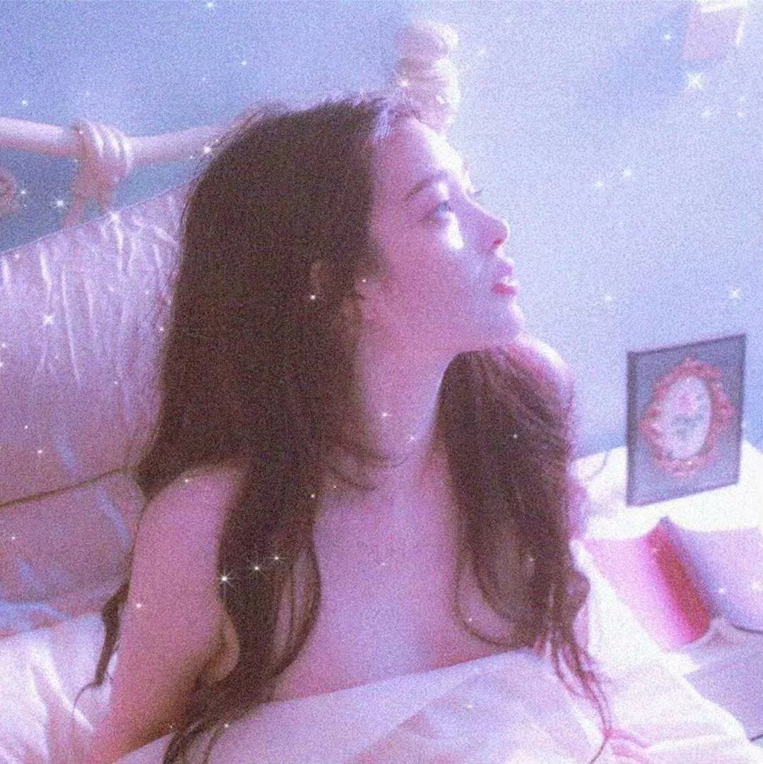 夜深吻唇香